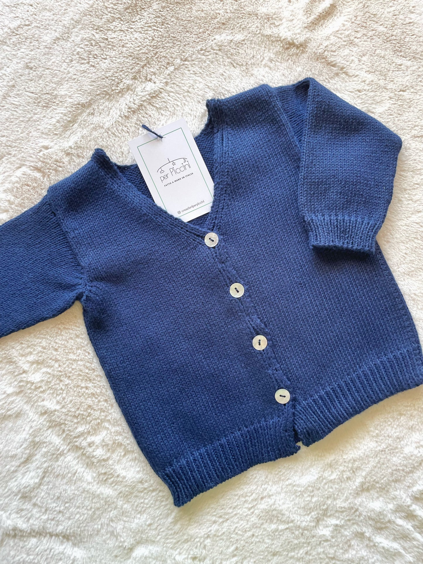 Cardigan neonato classico in cotone con scollo a V