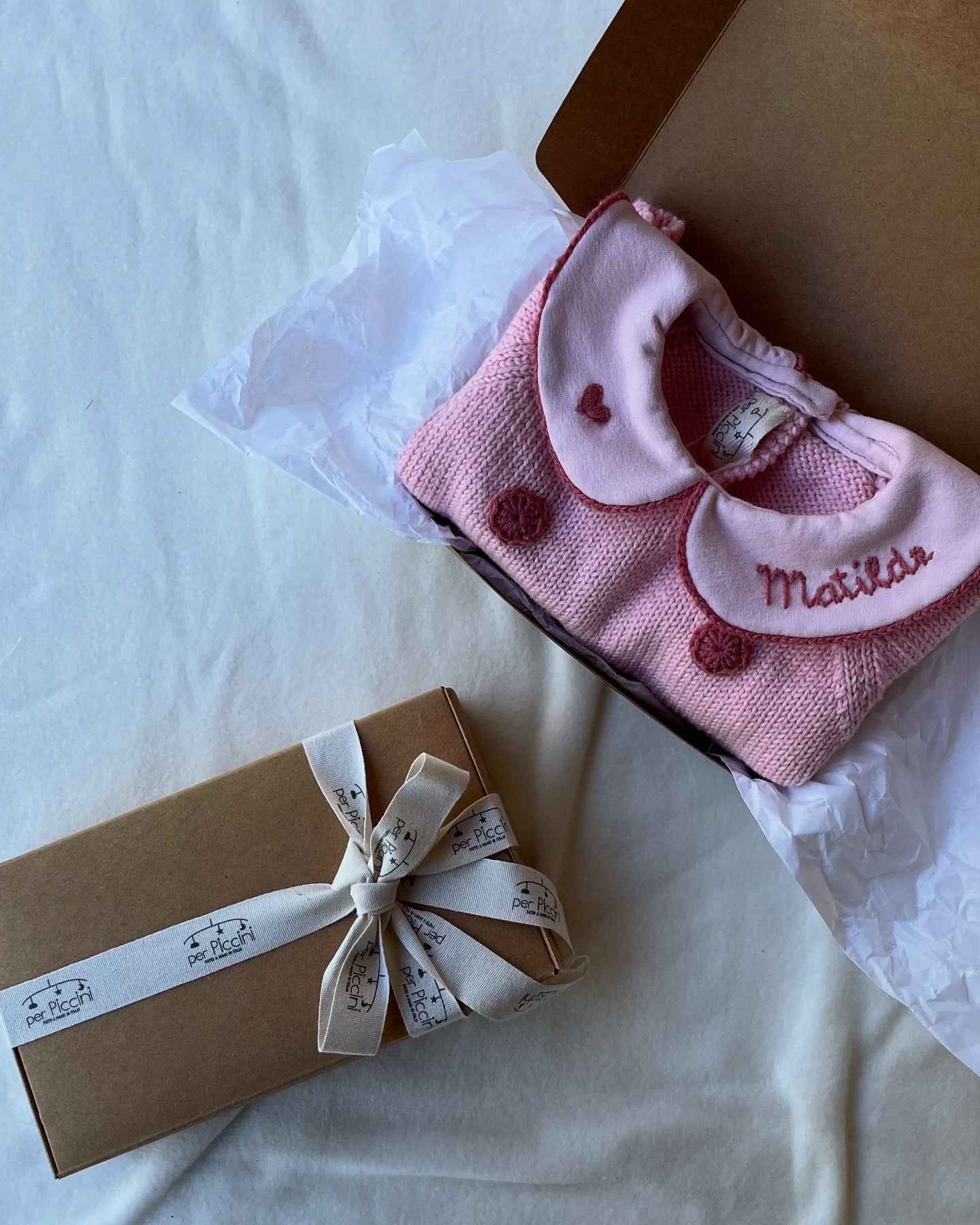 Maglione con pois e colletto in cotone