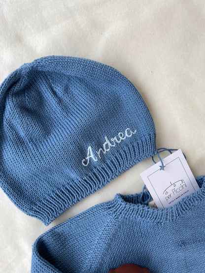 Cappellino in cotone con nome ricamato