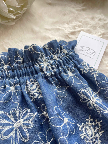 Gonnellina in denim ricamato
