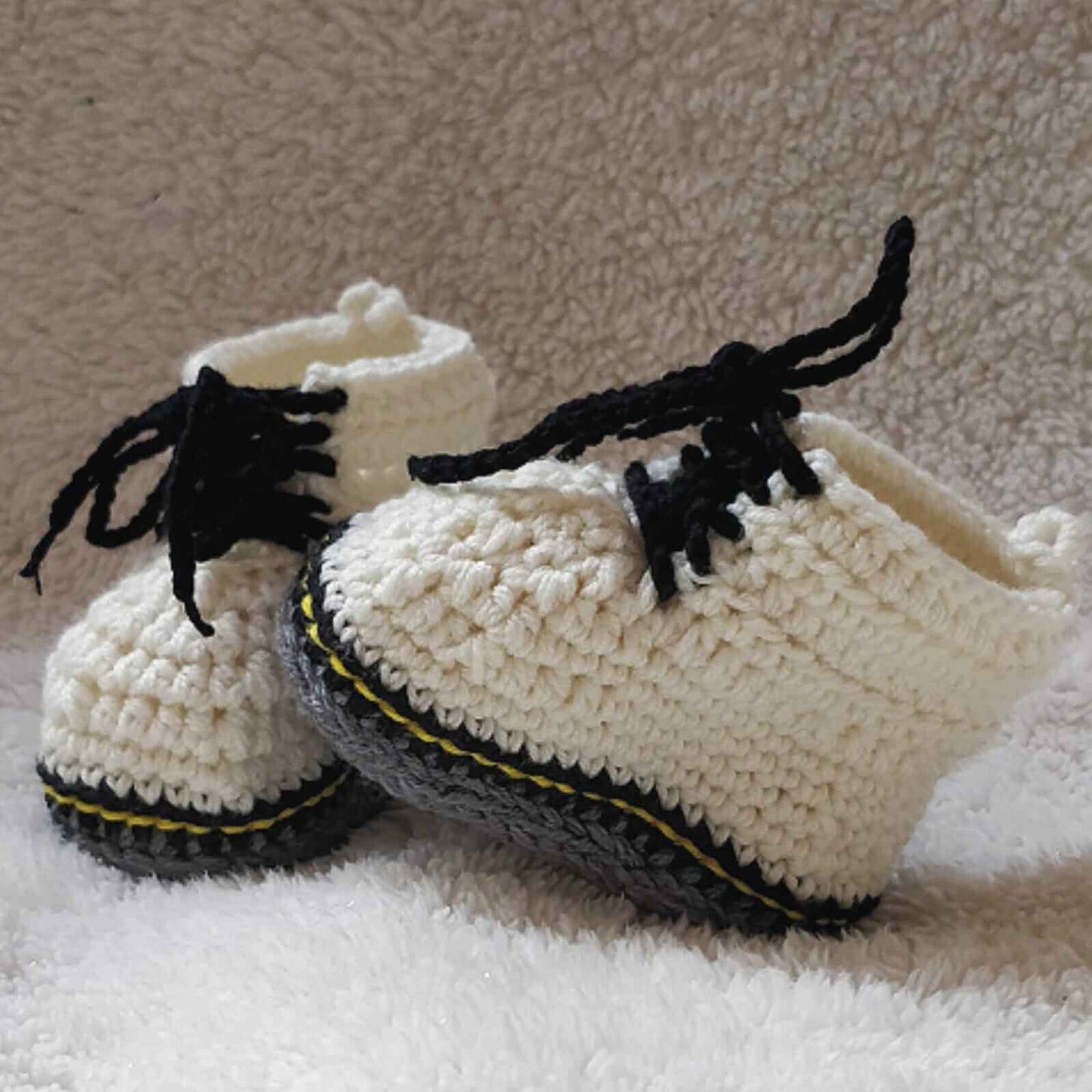 Stivaletti crochet anfibi baby